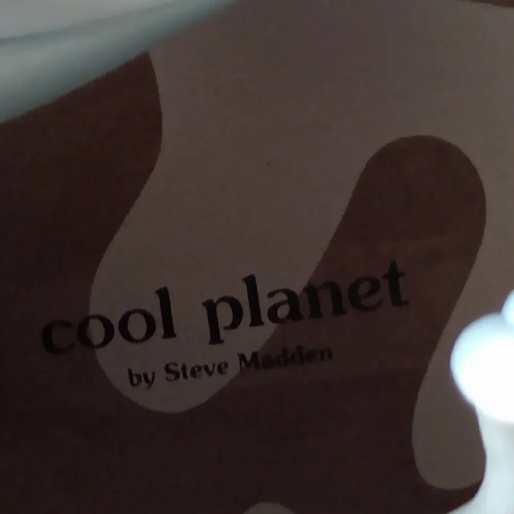 😎COOL PLANET BY STEVE MADDEN CANYON SNEAKER